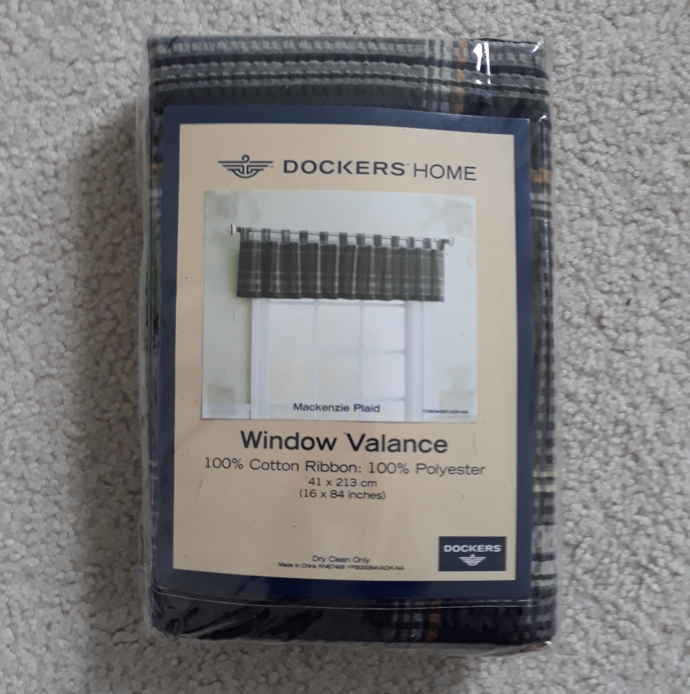 Dockers Home Mackenzie Plaid Window Valance